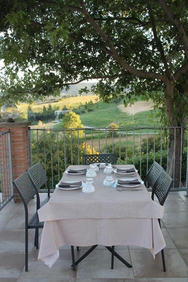 Agriturismo Il Colore Del Grano San Vittore  Exterior photo